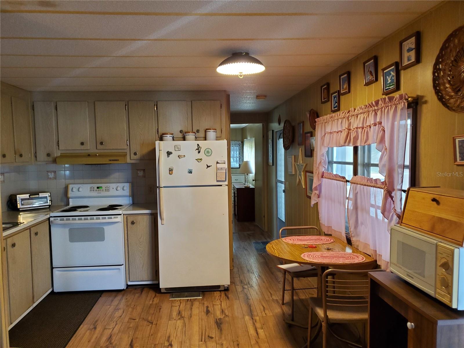 Photo 5 of 5504 BERMUDA CT