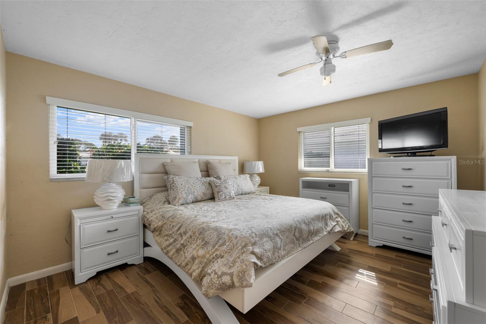Photo 2 of 1348 WESTPORT LN #1405