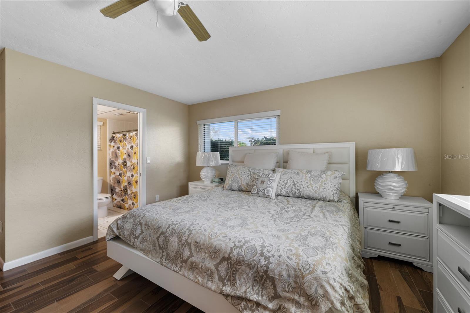 Photo 3 of 1348 WESTPORT LN #1405