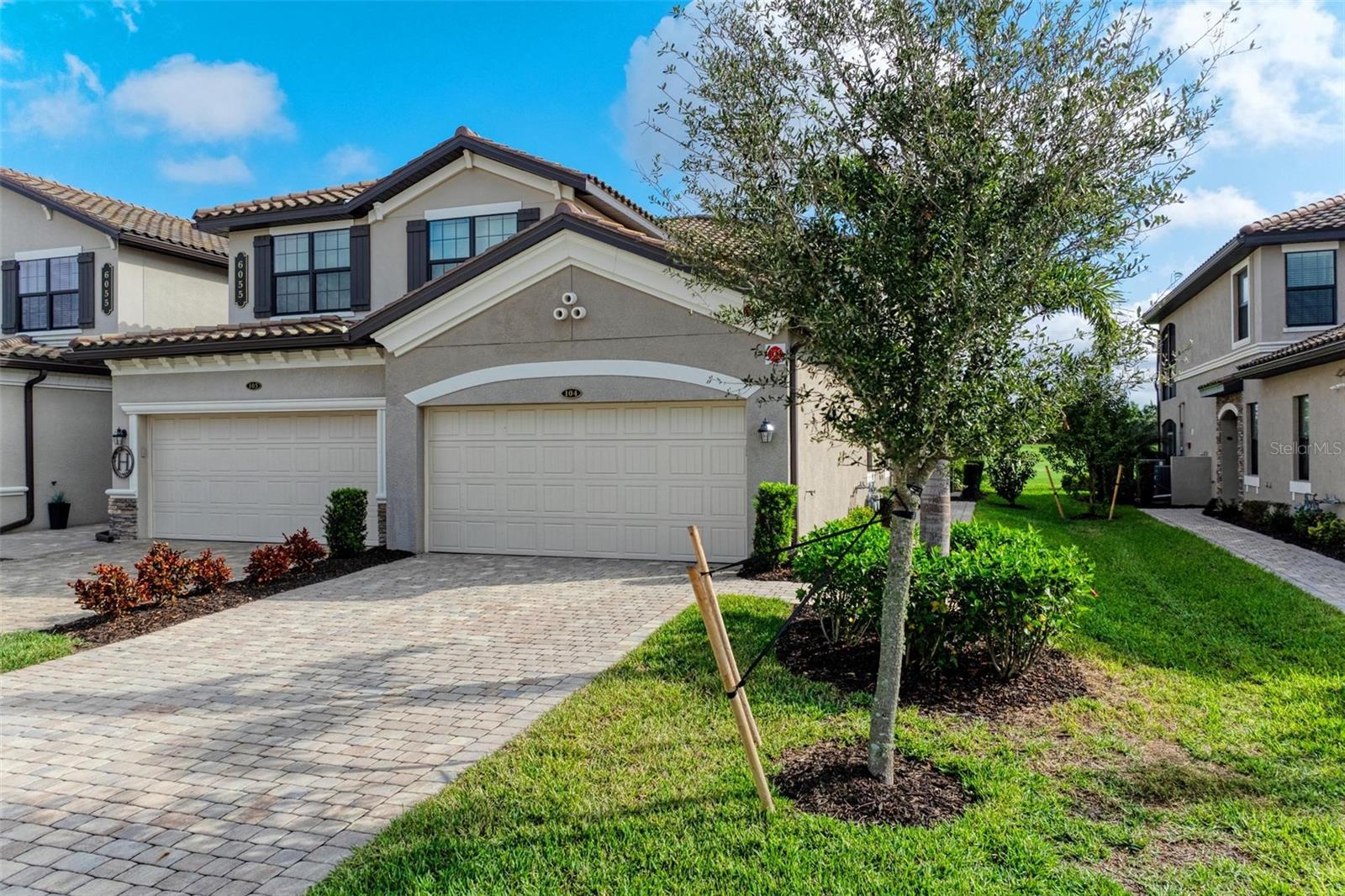 Photo 2 of 6055 WORSHAM LN #104