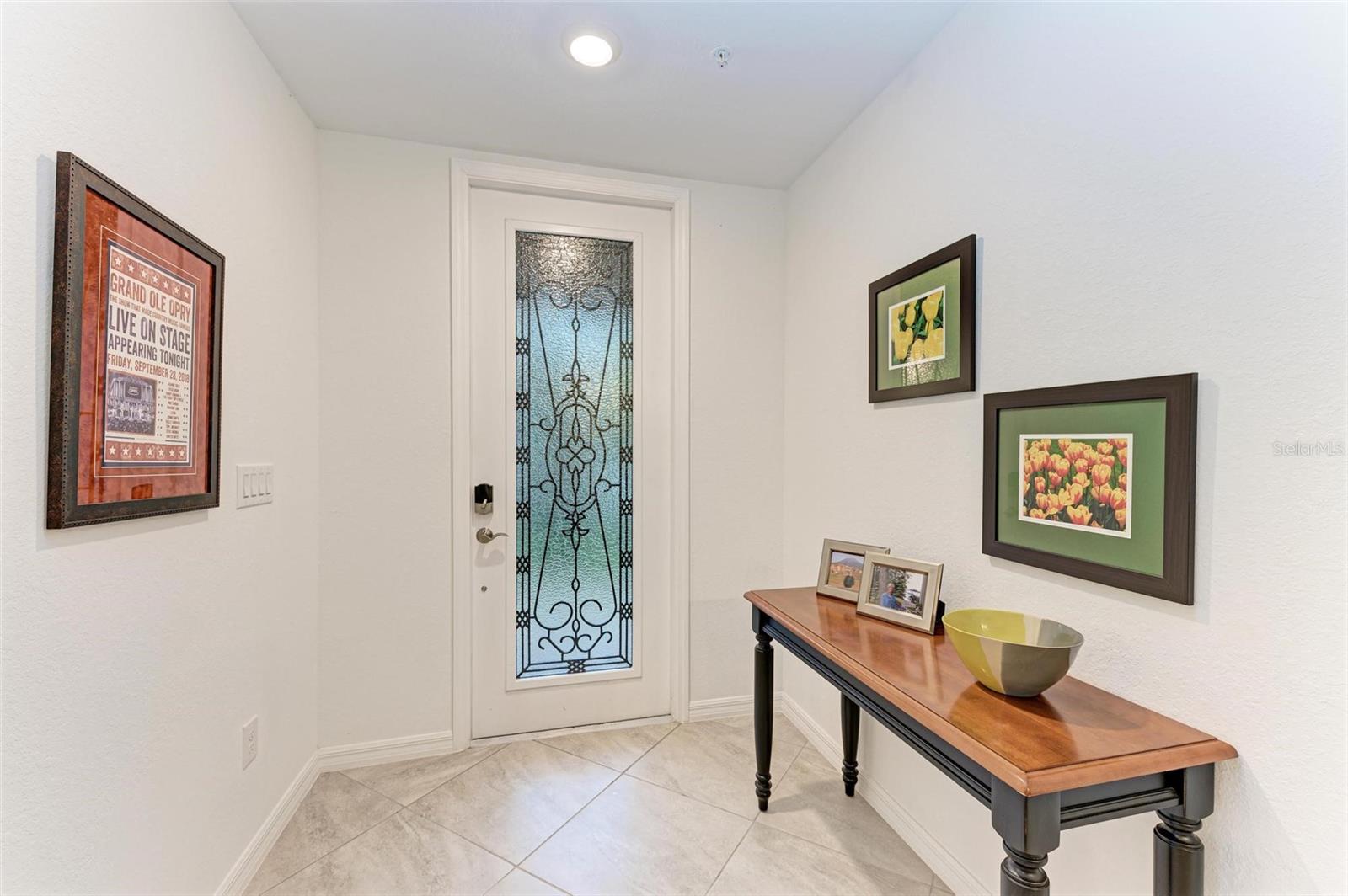 Photo 6 of 6055 WORSHAM LN #104