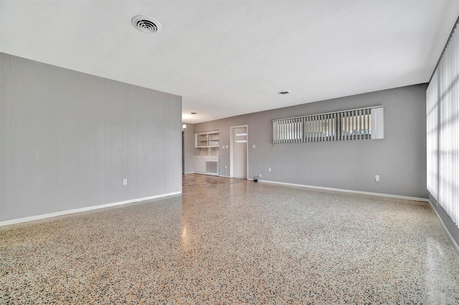 Photo 6 of 2705 SUNNYSIDE ST