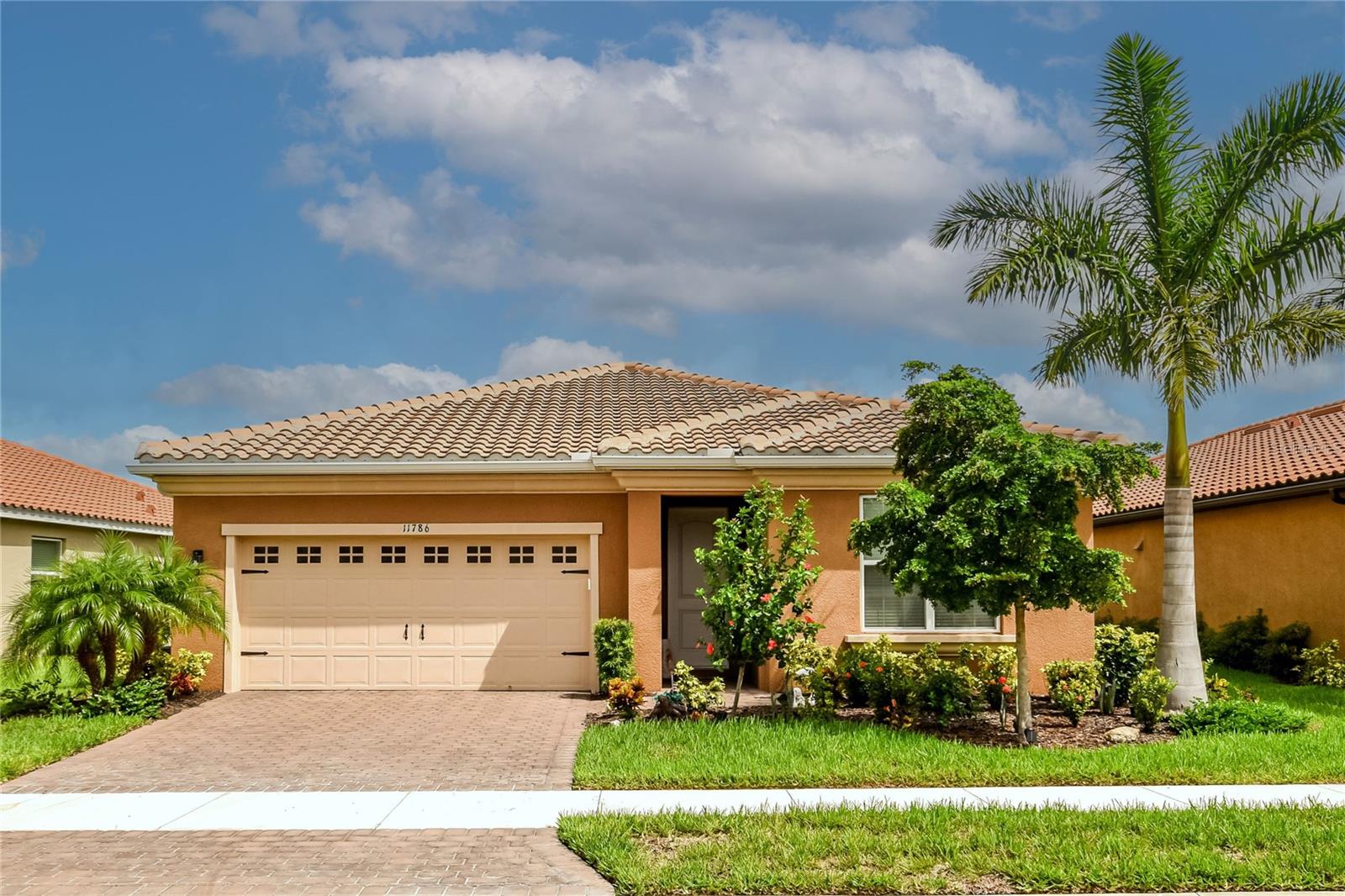 Photo 2 of 11786 SISTINE LN