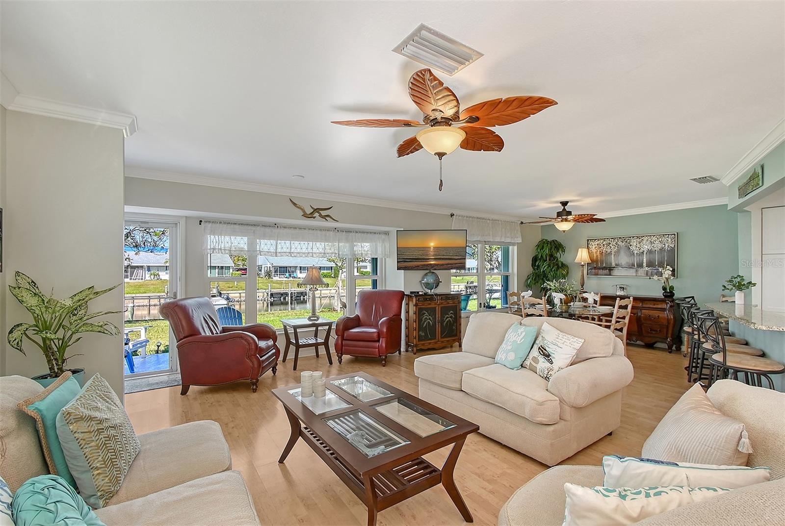 Photo 6 of 4417 MOUNT VERNON DR