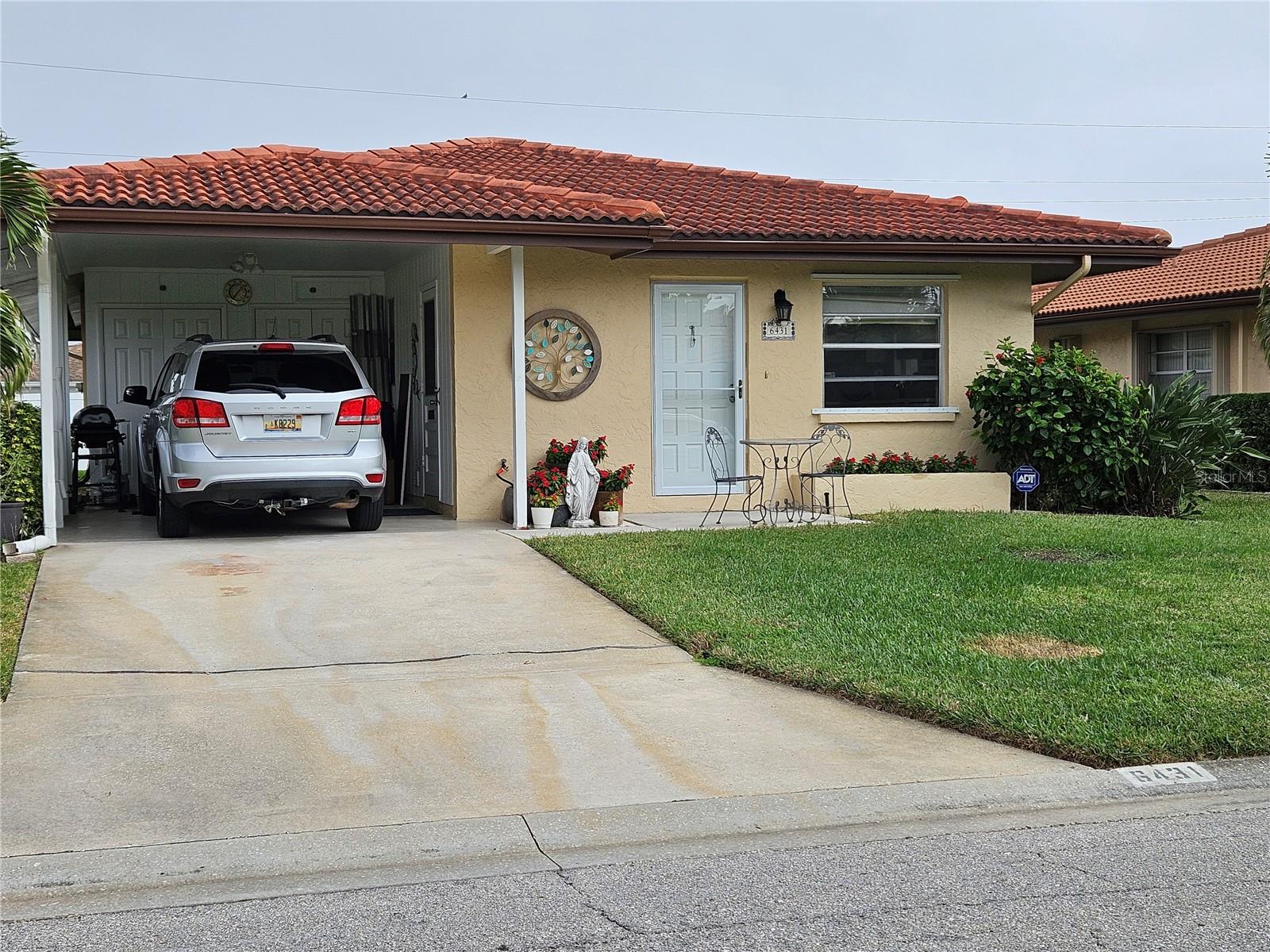 Photo of 6431 AUBURN AVE