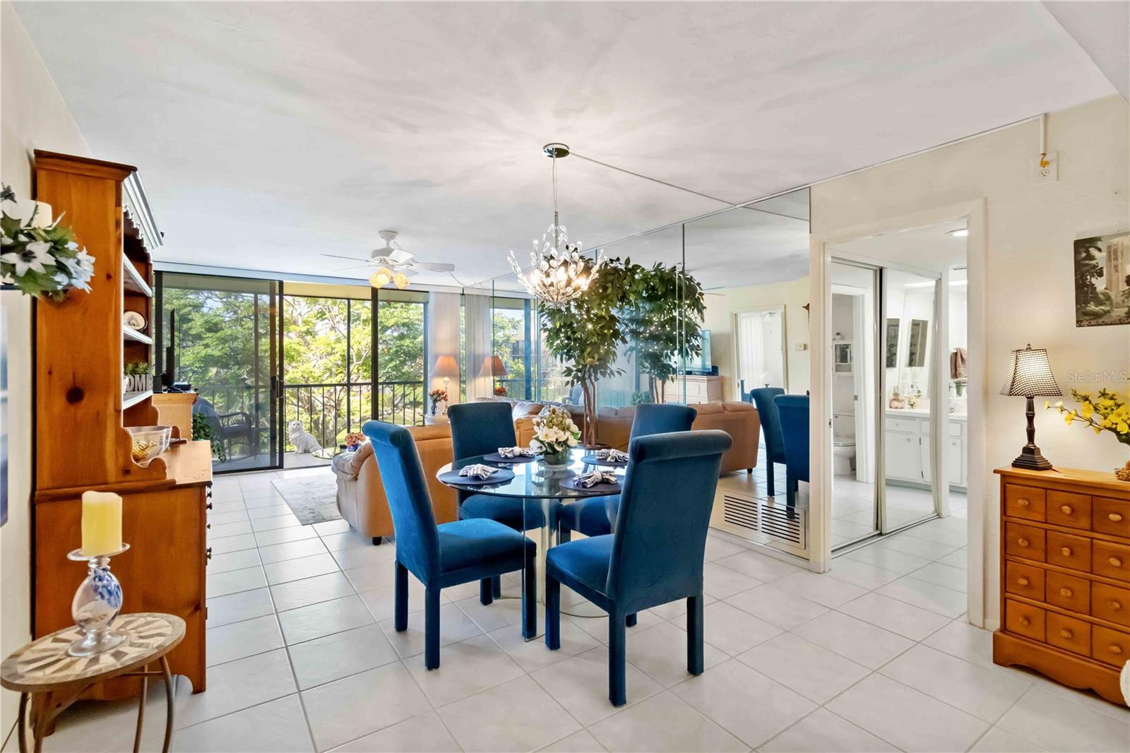 Photo 5 of 618 BIRD BAY DR S #201