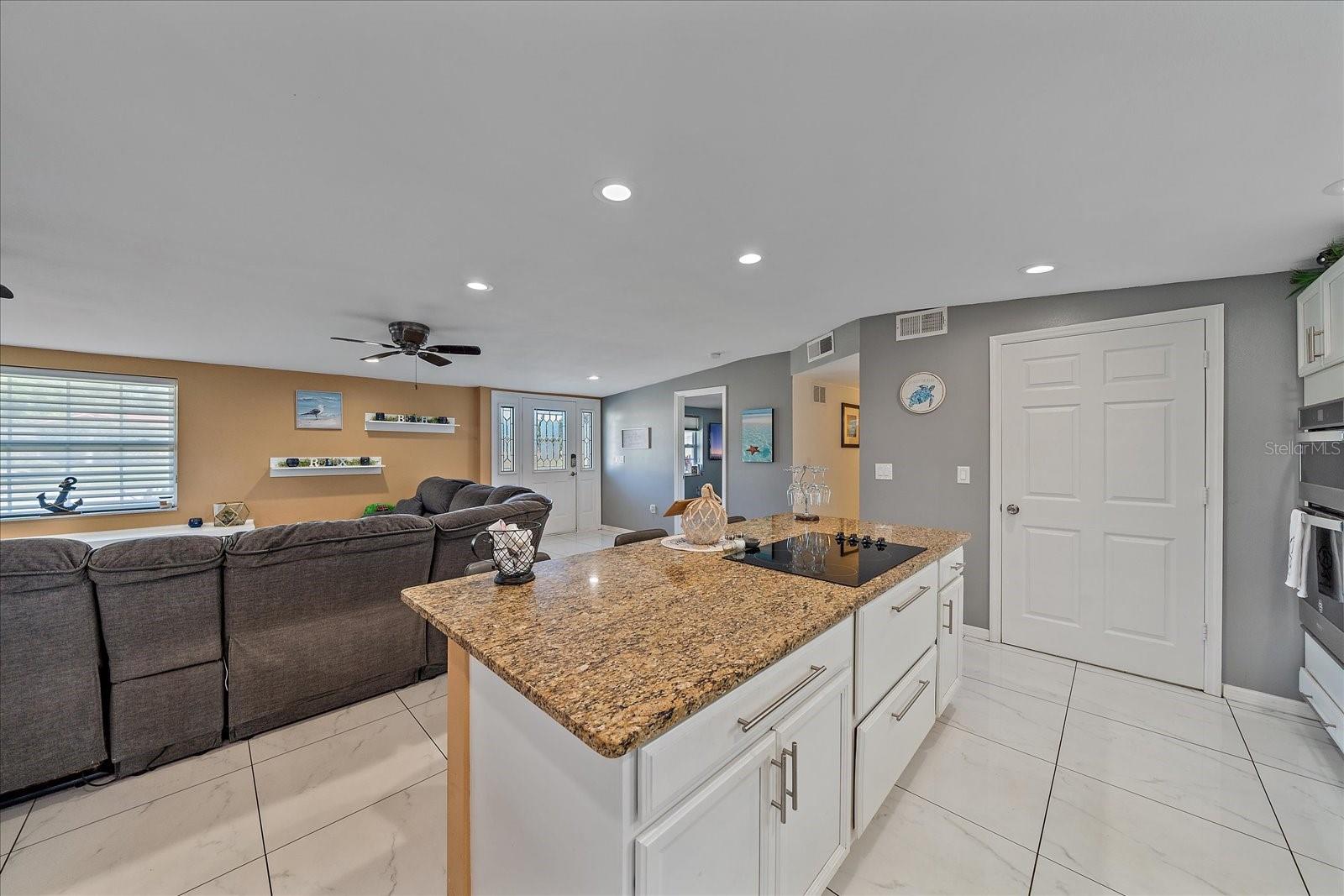 Photo 6 of 8204 CONSTANCE DR