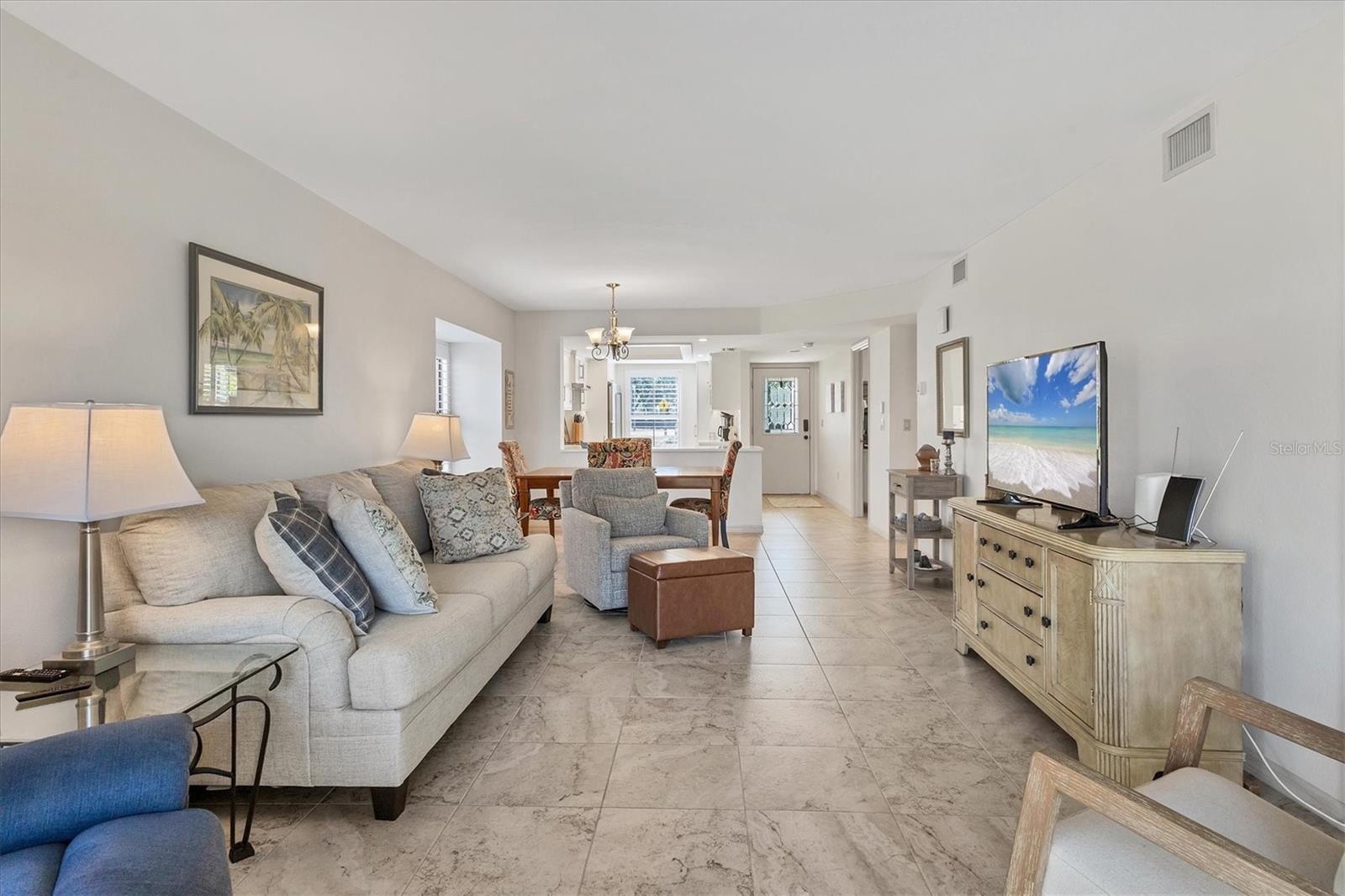 Photo 2 of 4402 WEYBRIDGE ST #95