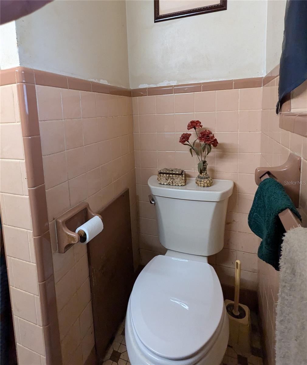 Photo 5 of 5507 28TH ST W