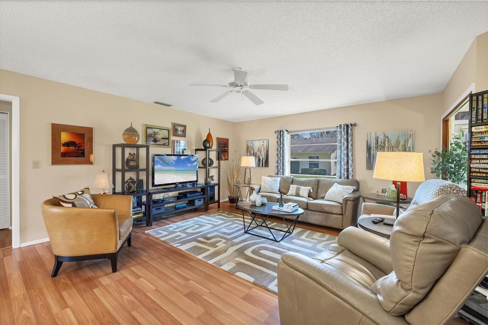 Photo 5 of 4045 OAKHURST DR #3125