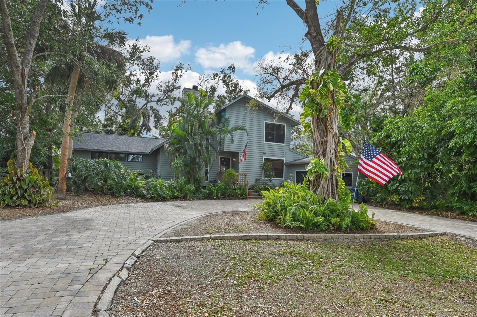 Photo 3 of 1702 SPOONBILL DR