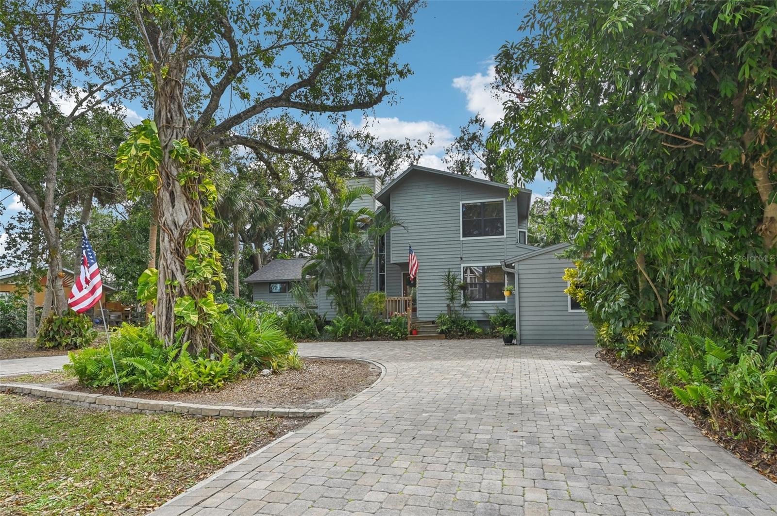 Photo 4 of 1702 SPOONBILL DR
