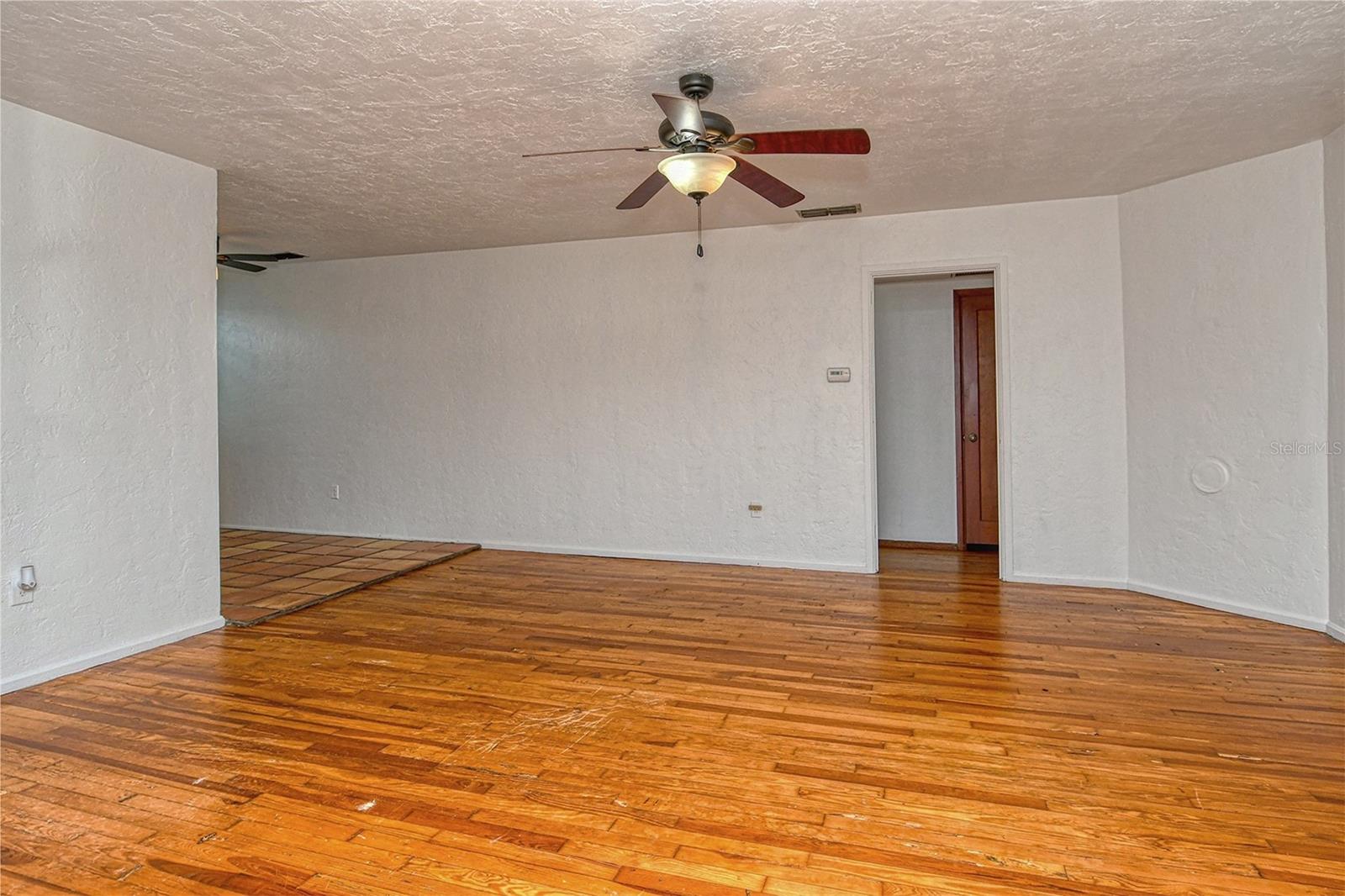 Photo 5 of 1330 COCOANUT AVE