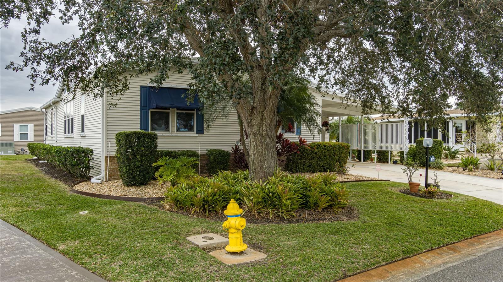 Photo 4 of 8414 IMPERIAL CIR