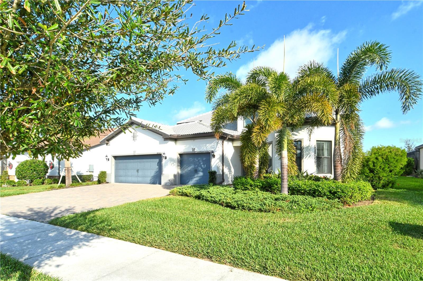 Photo 3 of 8052 GRANDE SHORES DR