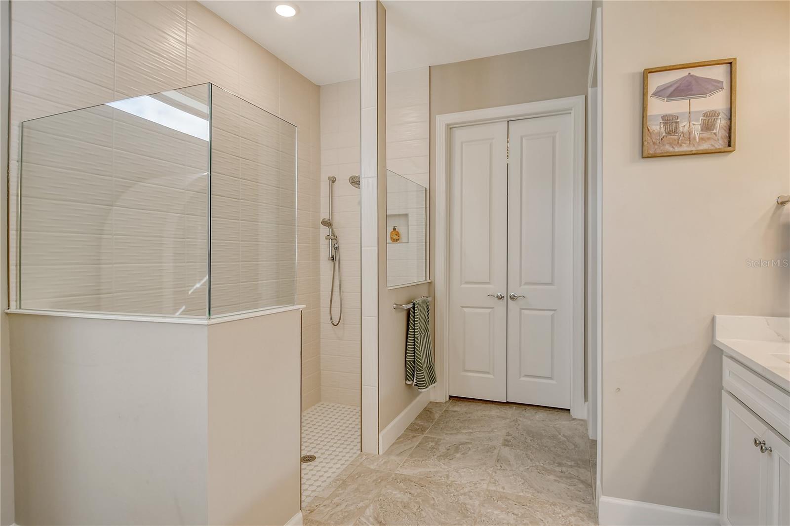 Photo 5 of 8052 GRANDE SHORES DR
