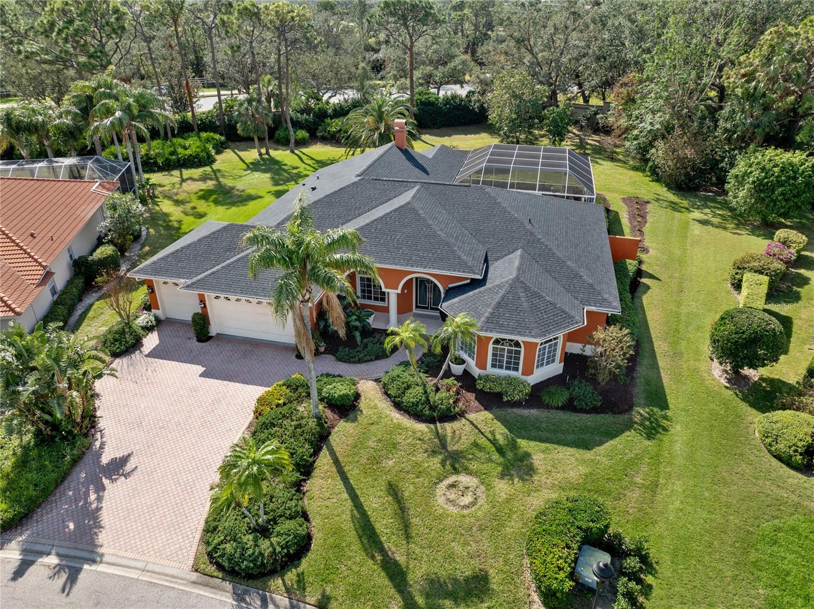 Photo of 8628 WOODBRIAR DR