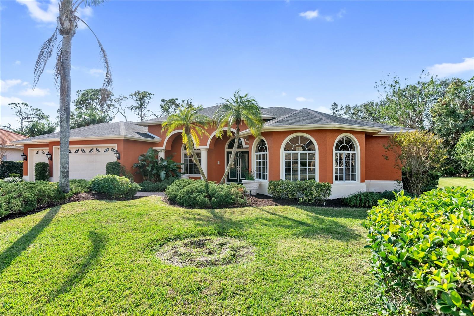 Photo 2 of 8628 WOODBRIAR DR