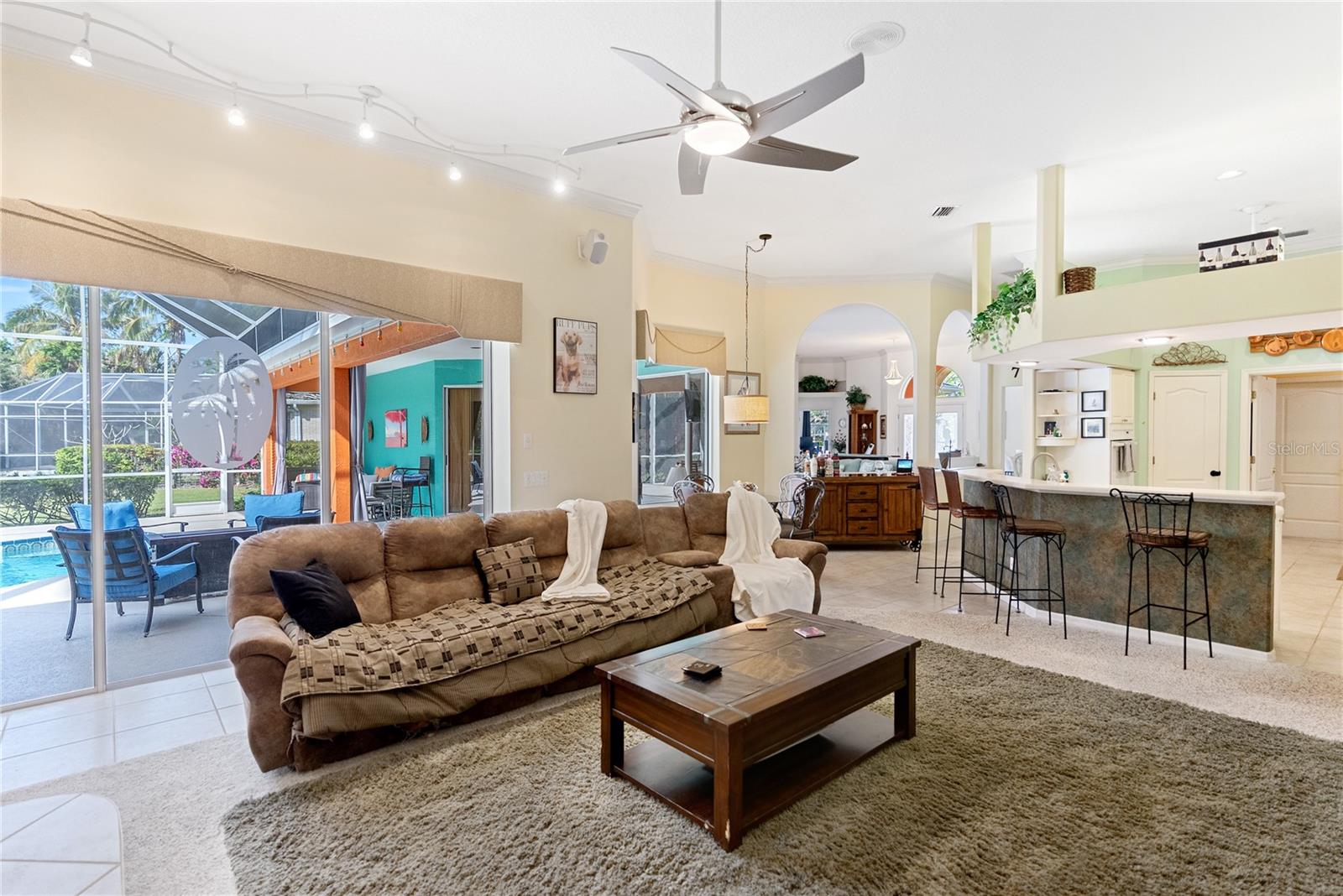 Photo 6 of 8628 WOODBRIAR DR
