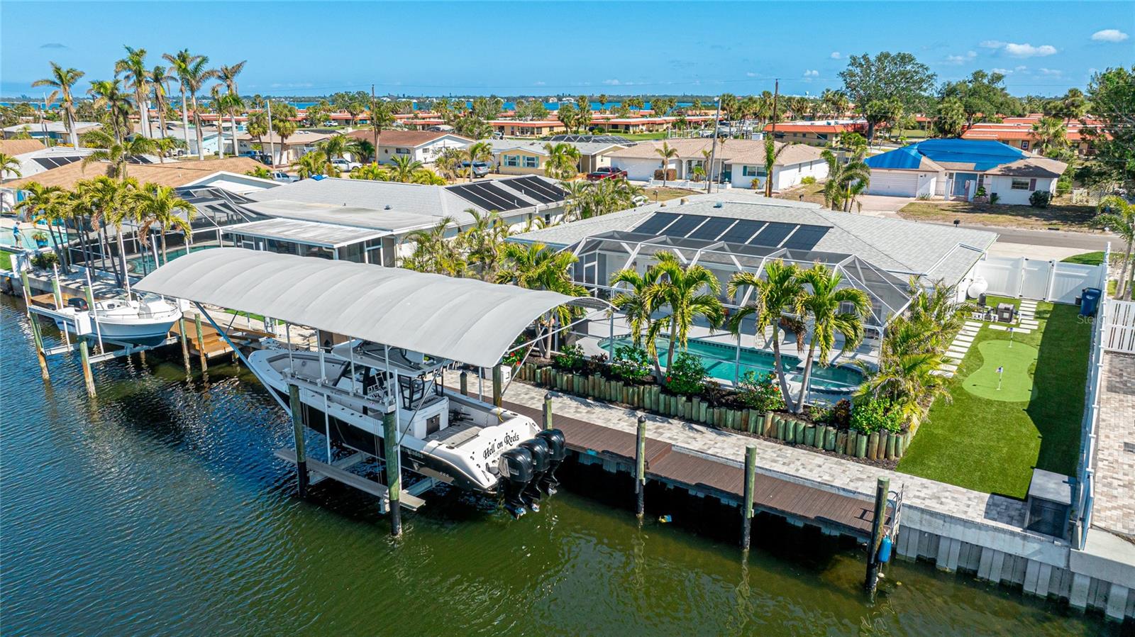 Photo 2 of 4204 ROYAL PALM DR