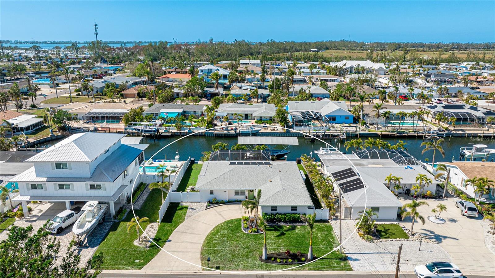 Photo 6 of 4204 ROYAL PALM DR