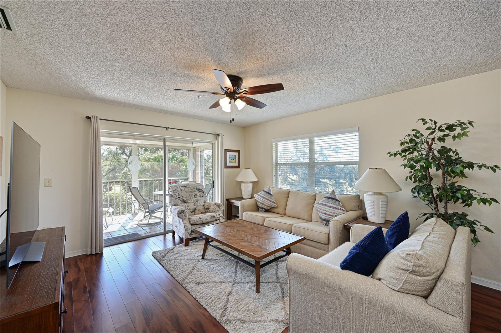 Photo 5 of 6501 STONE RIVER RD #303