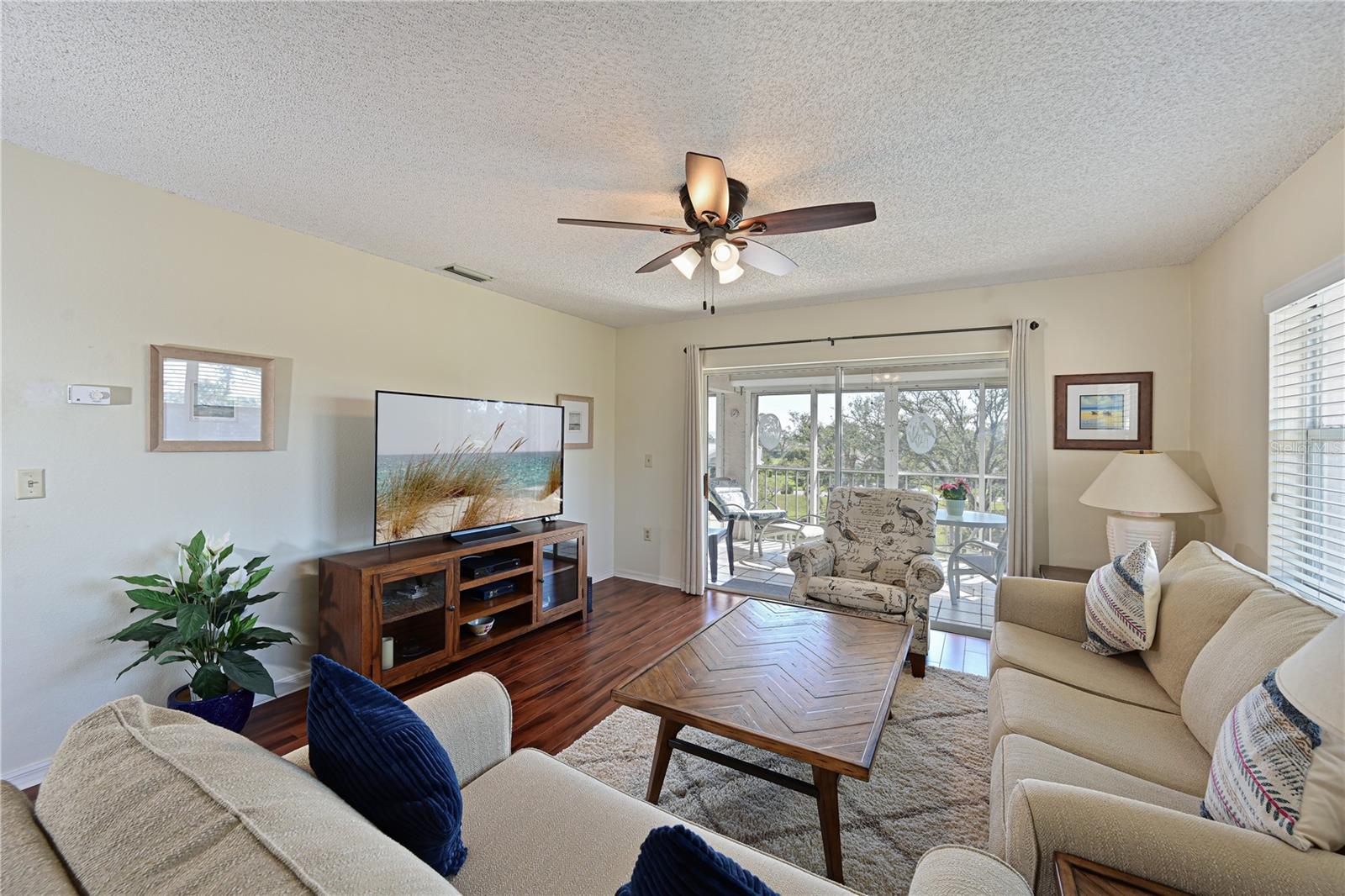 Photo 6 of 6501 STONE RIVER RD #303