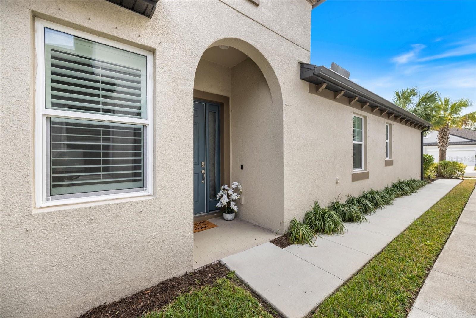 Photo 3 of 6077 AMBERLY DR