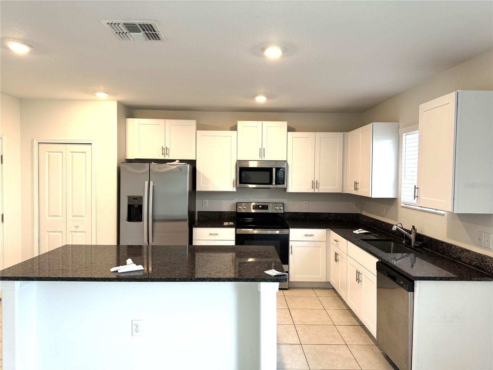 Photo 3 of 12626 BERGSTROM BAY DR
