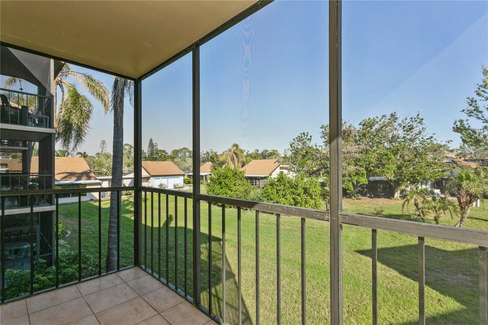 Photo 2 of 618 BIRD BAY DR S #206