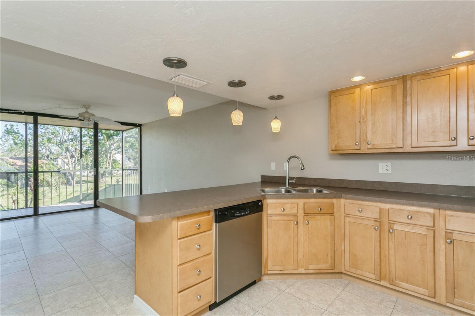 Photo 4 of 618 BIRD BAY DR S #206