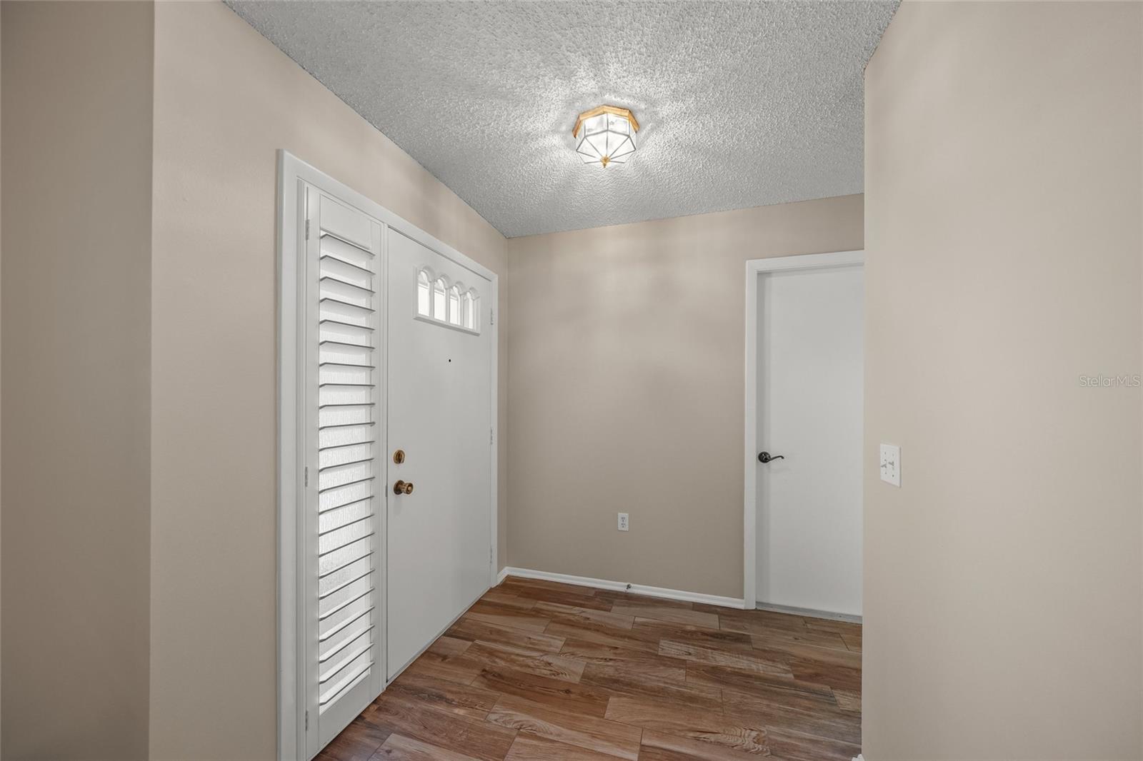 Photo 6 of 5803 GARDEN LAKES MAJESTIC #145