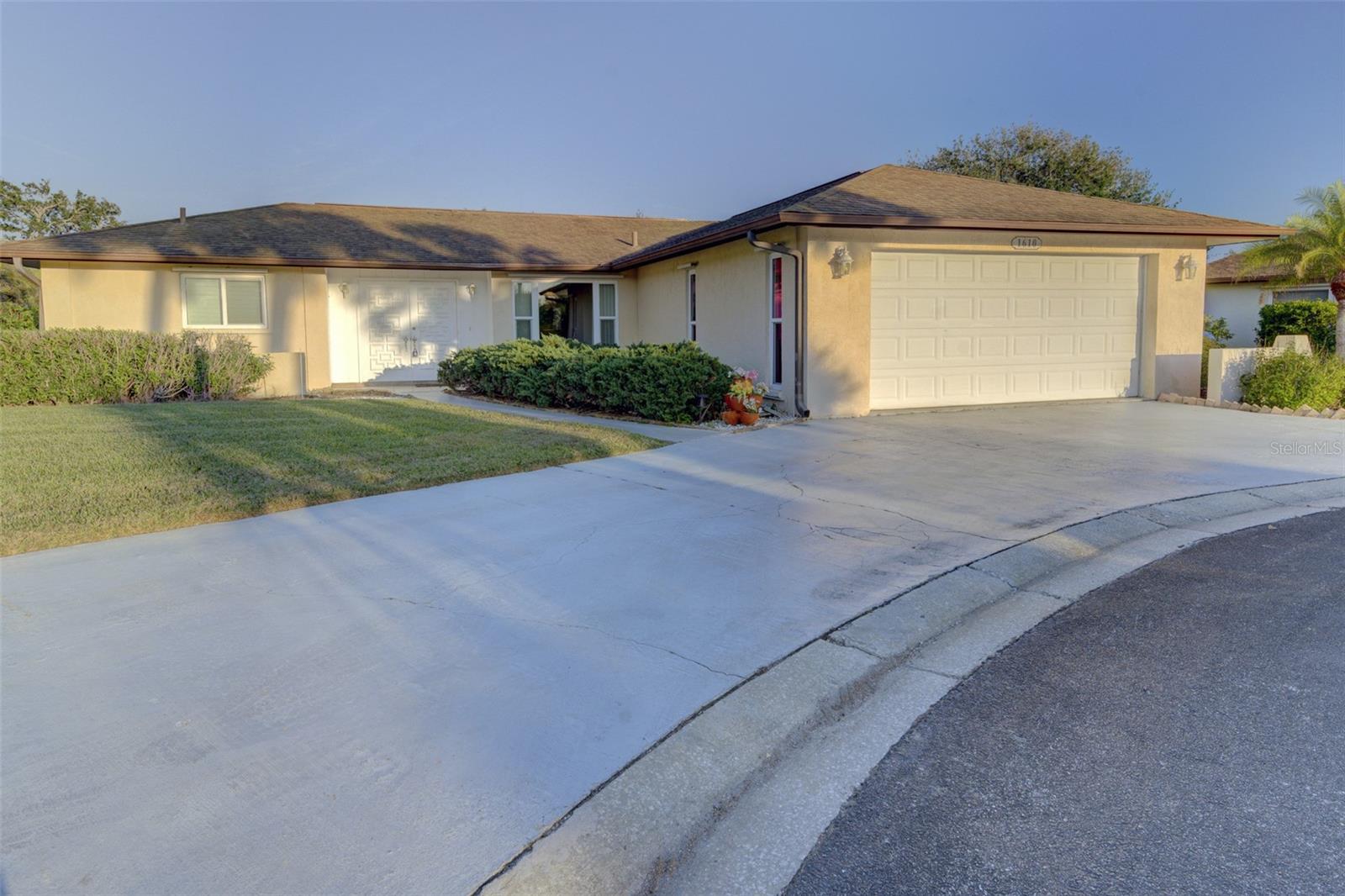 Photo of 1610 CYPRESS POINT CT