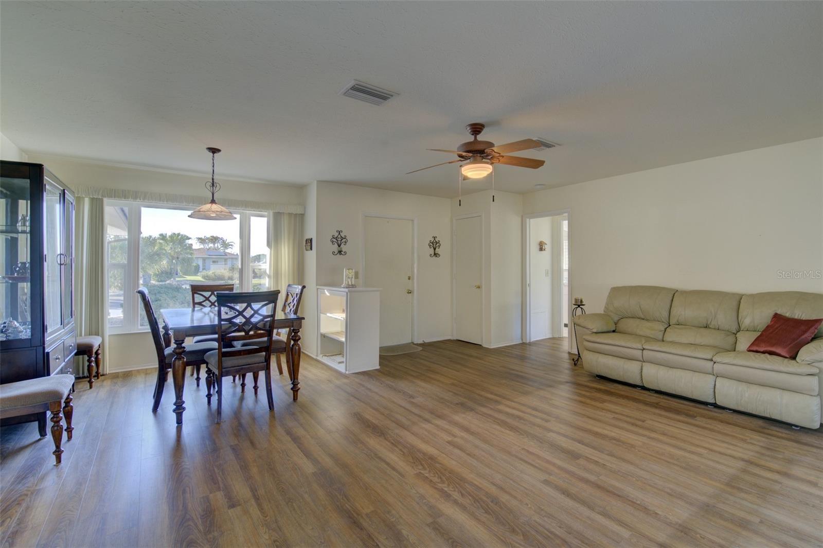 Photo 5 of 1610 CYPRESS POINT CT