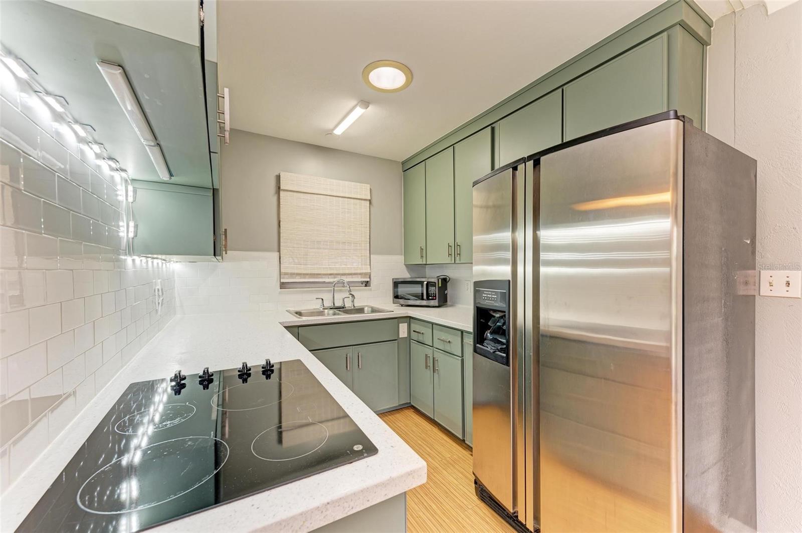 Photo 7 of 3601 YARDLEY AVE N