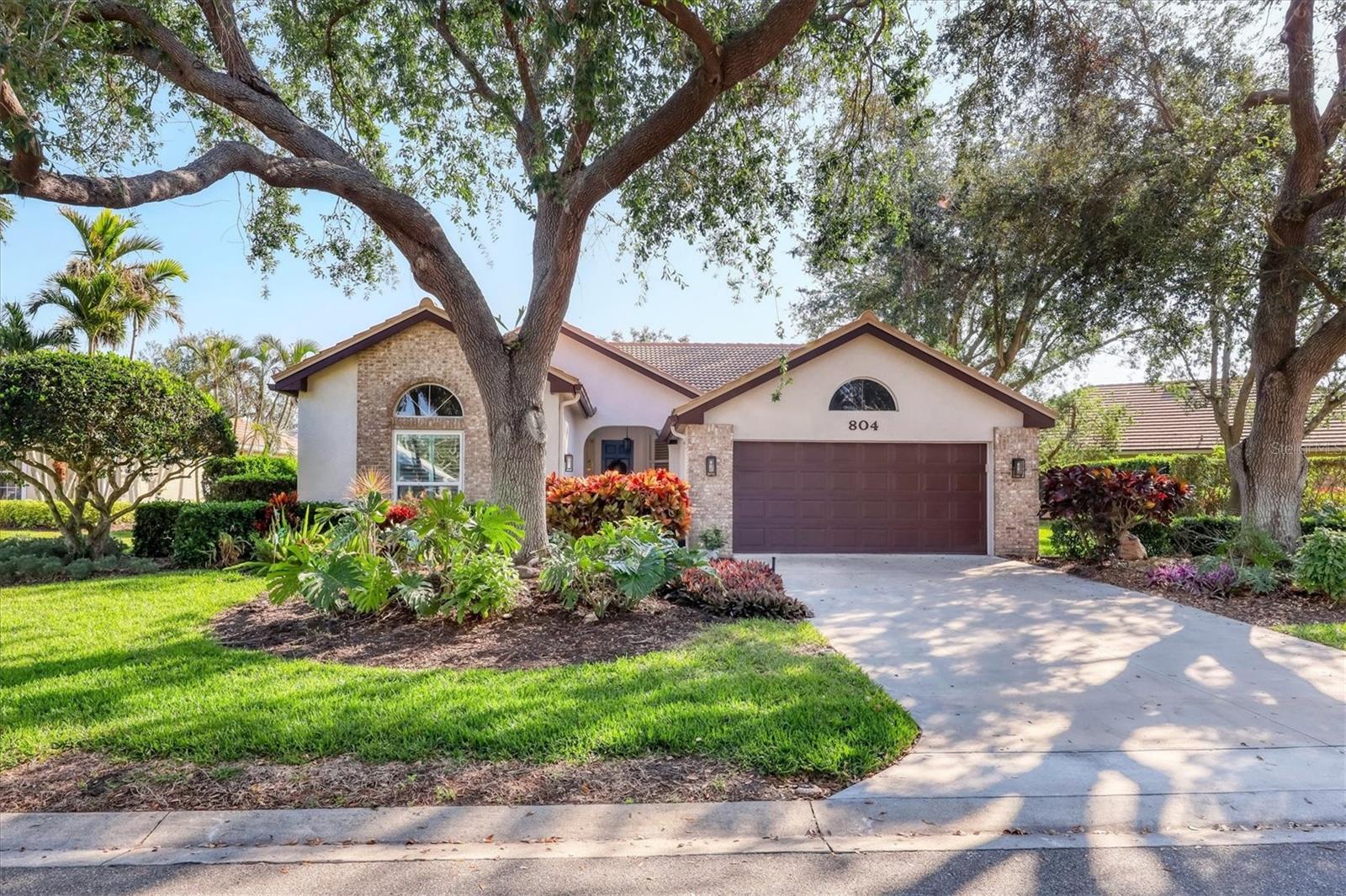 Photo of 804 CONNEMARA CIR