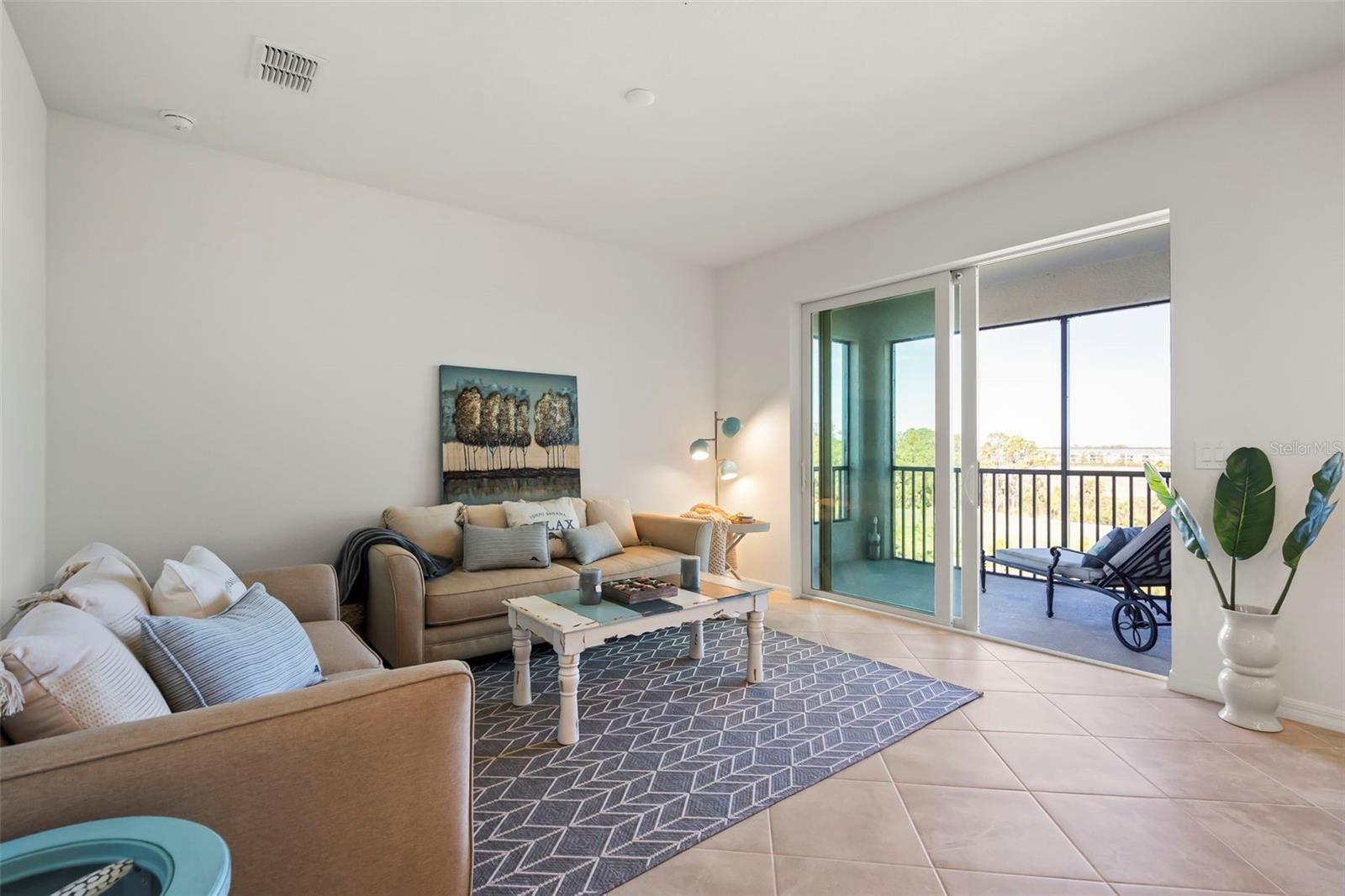 Photo 3 of 12320 WELLEN GOLF ST #401