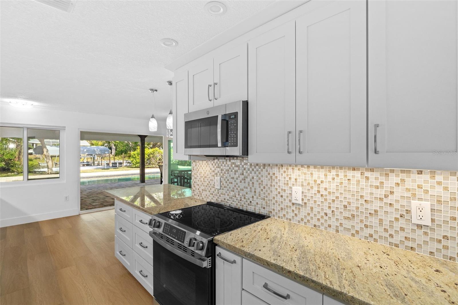 Photo 6 of 6926 MAGELLAN WAY