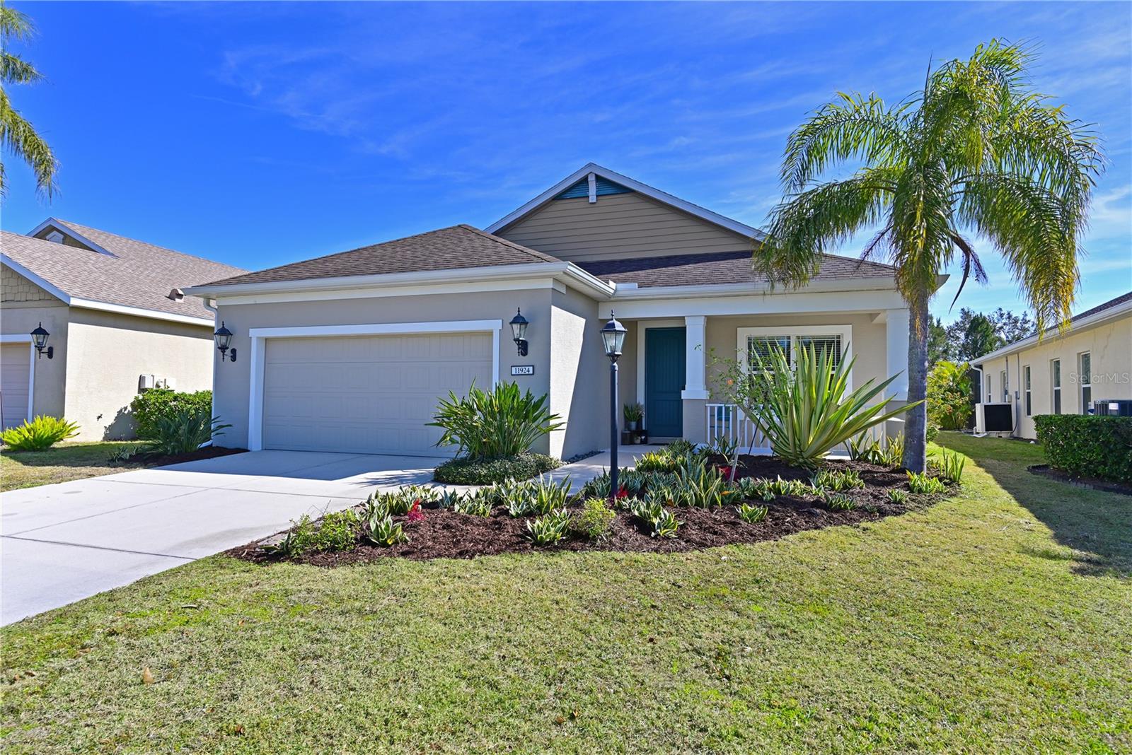 Photo of 11924 FOREST PARK CIR