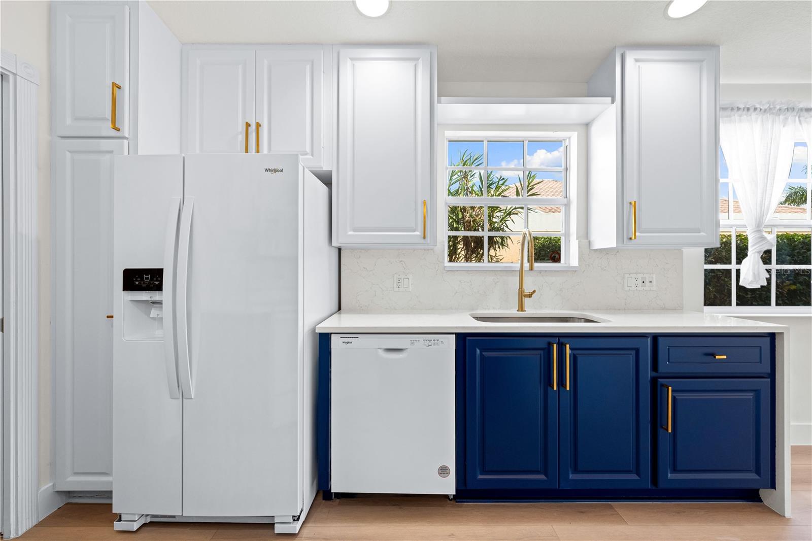 Photo 5 of 5551 AVELLINO PL