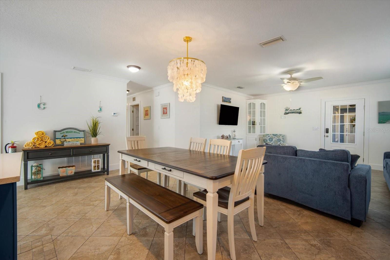 Photo 7 of 215 75TH ST