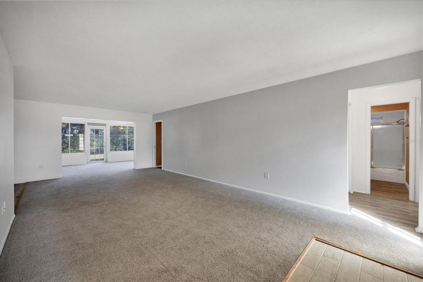 Photo 4 of 7422 W COUNTRY CLUB DR N #7422