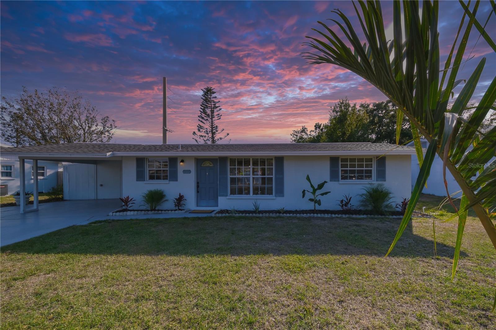 Photo of 1752 BANYAN DR