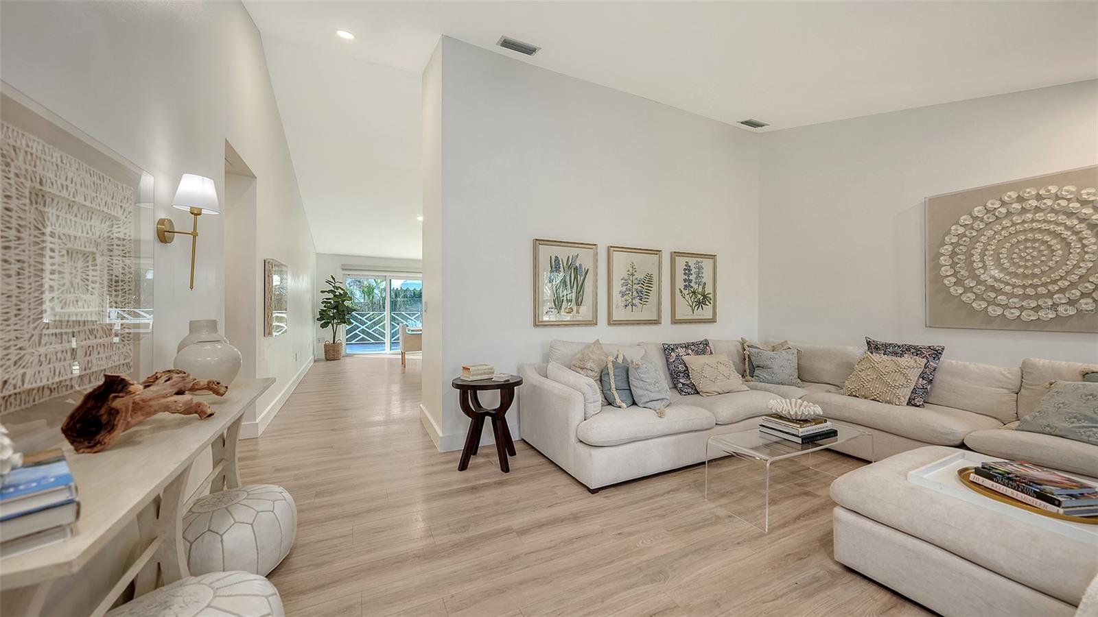 Photo 7 of 1302 ROBERTS BAY LN