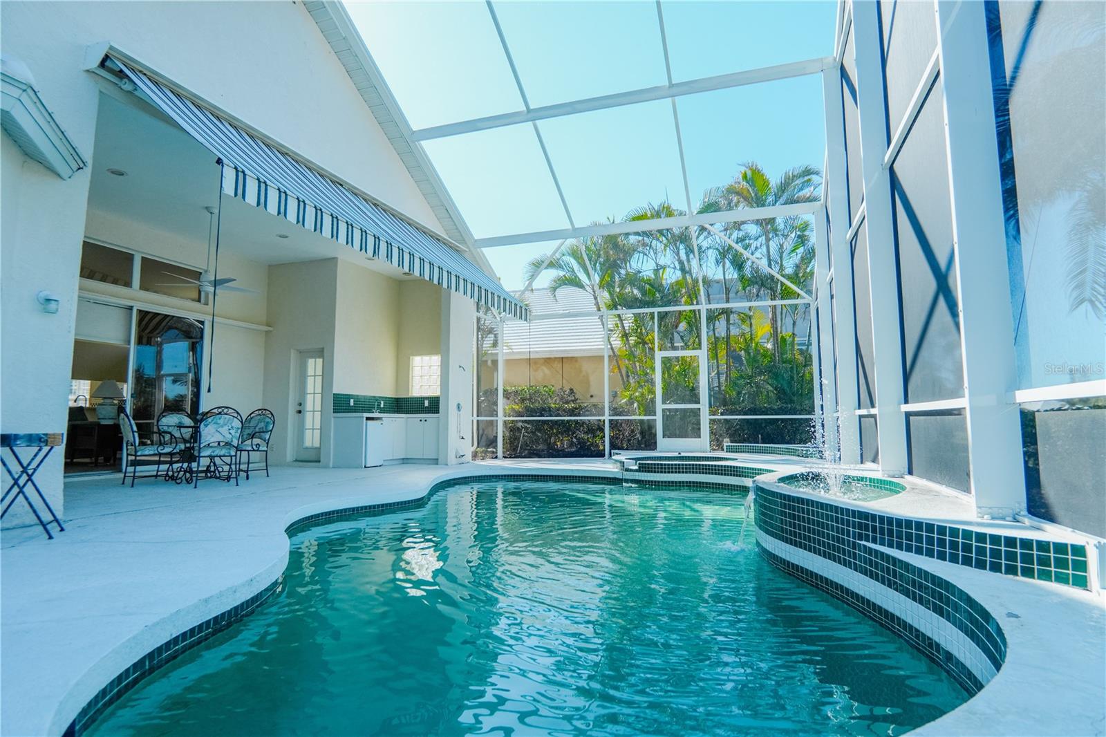 Photo 3 of 308 BERMUDA CT #13