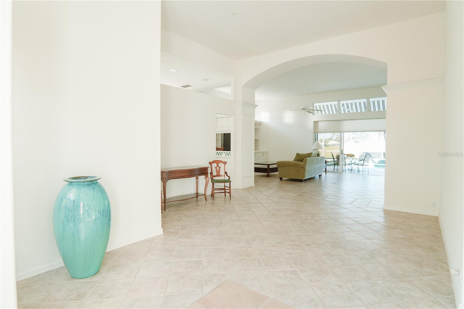 Photo 4 of 308 BERMUDA CT #13