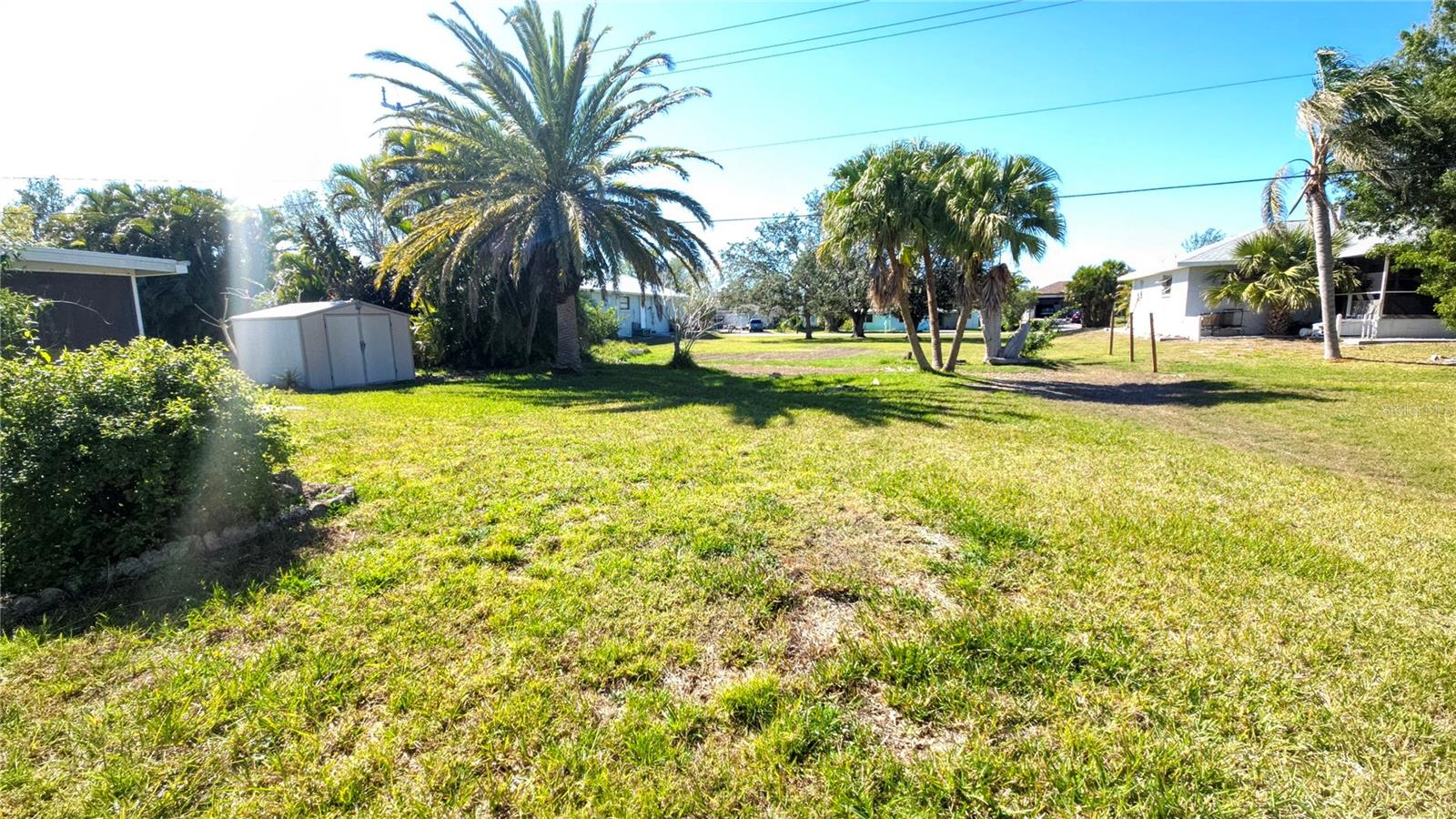 Photo 5 of 2701 LARKSPUR DR