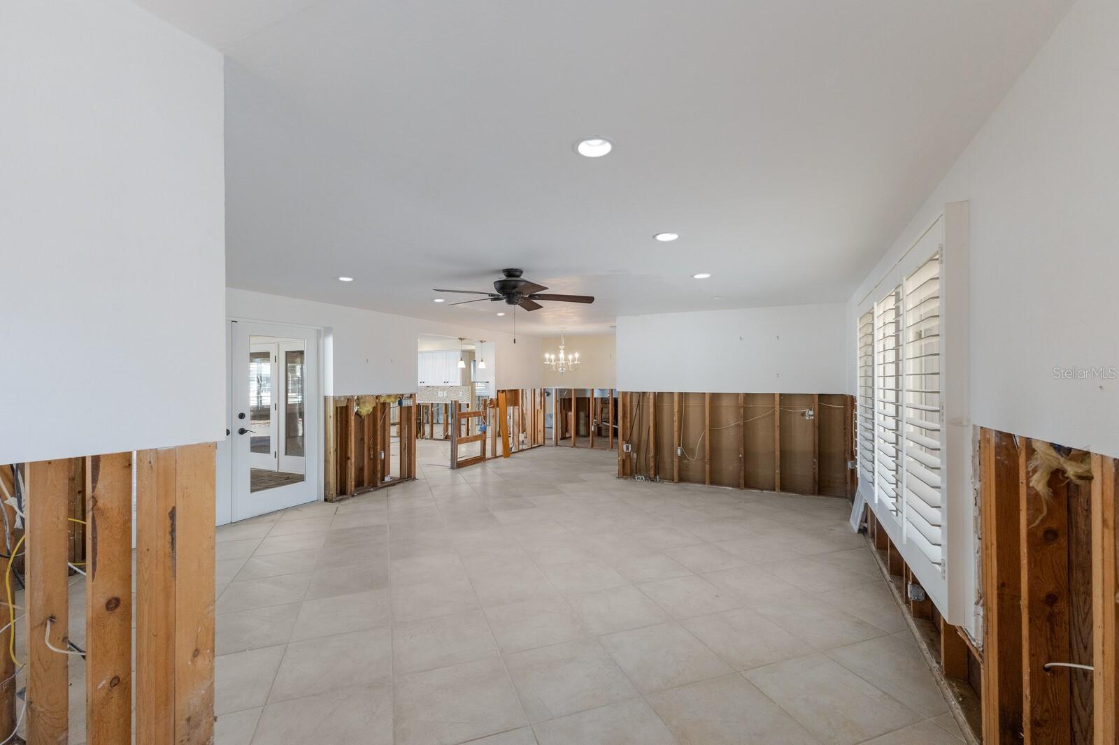 Photo 6 of 627 DUNDEE LN