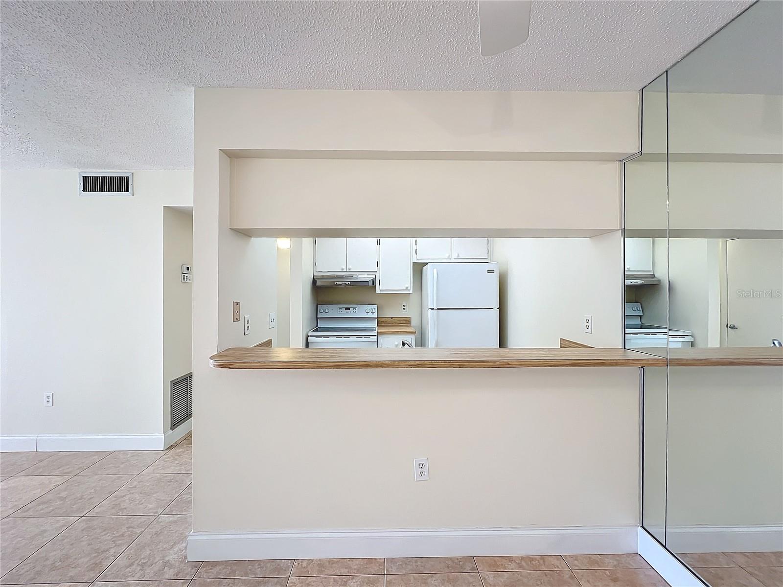 Photo 7 of 3273 BENEVA RD #101