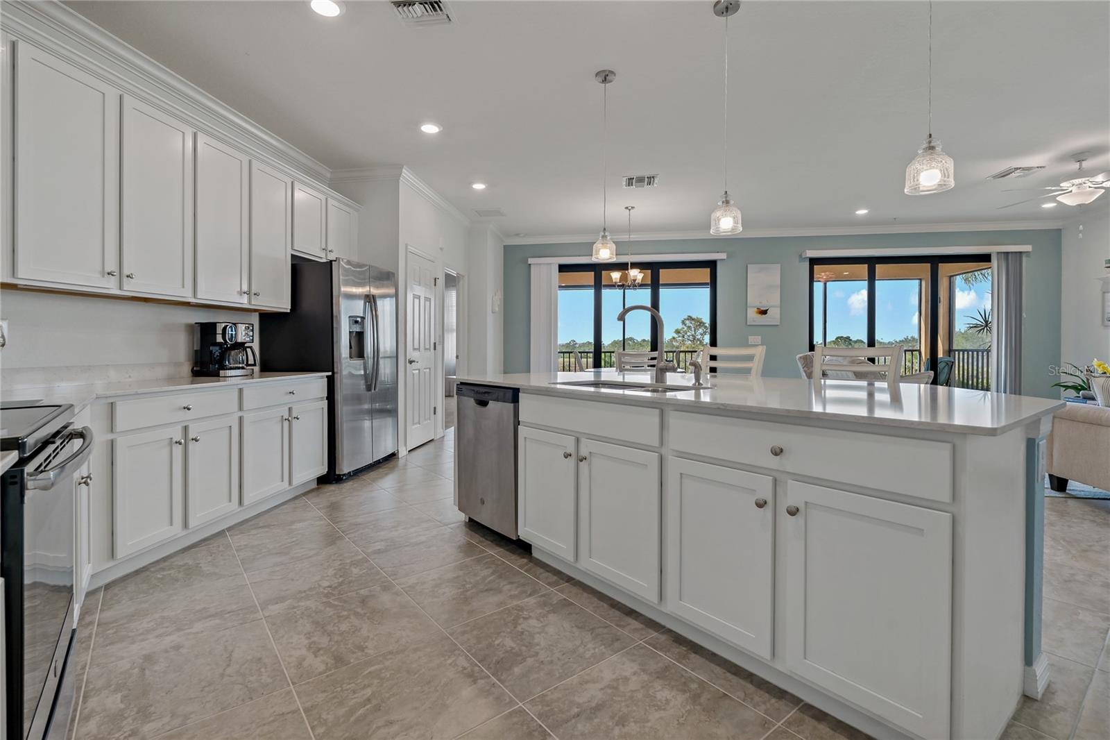 Photo 6 of 23189 BANBURY WAY #203